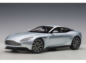 Aston Martin DB11, skyfall silver 1:18
