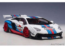 Indlæs billede til gallerivisning Liberty Walk Lamborghini Aventador *Martini*, white/red/blue 1:18