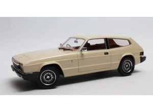 1/18 1976 Reliant Scimitar SE6A, white 1:18