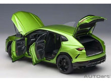 Indlæs billede til gallerivisning 1/18 Lamborghini Urus, verde selvans 1:18