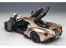 Indlæs billede til gallerivisning 1/18 2022 Ford GT Holman Moody Heritage Edition, gold/red 1:18