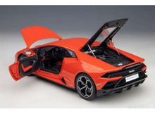 Indlæs billede til gallerivisning 1/18 Lamborghini Huracan Evo, arancio xanto 1:18