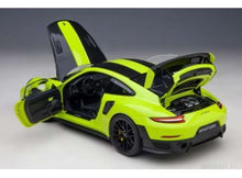 Indlæs billede til gallerivisning 1/18 Porsche 911 (991.2) GT2 Weissach Package, acid green 1:18