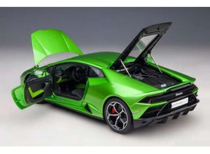 1/18 Lamborghini Huracan Evo, verde selvans 1:18