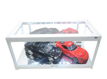 Indlæs billede til gallerivisning Modern Led Show Case white with mirror back 1:18