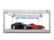 Indlæs billede til gallerivisning Modern Led Show Case white with mirror back 1:18