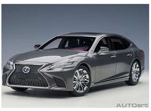 Indlæs billede til gallerivisning 1/18 2018 Lexus LS 500h, grey metallic 1:18