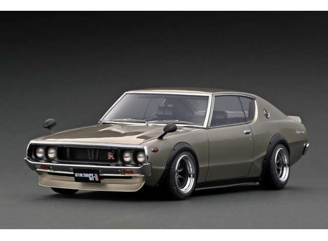 1/18 Nissan Skyline 2000 GT-R (KPGC110), silver 1:18