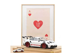 1/12 2022 Porsche 911 GT3 RS, white/pyro red 1:12