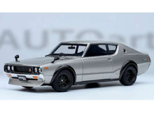 Indlæs billede til gallerivisning 1/18 Nissan Skyline 2000 GT-R (KPGC110) Tune, silver 1:18