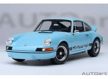 Indlæs billede til gallerivisning 1/18 Porsche 911 Carerra 2.7 RS, Gulf blue with black stripes 1:18