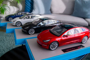 TESLA MODEL 3 RED modelbil 1:18