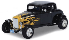Indlæs billede til gallerivisning FORD HOT ROD WINDOW COUPE YELLOW FLAME 1932 sort/gul 1:18