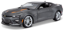 Indlæs billede til gallerivisning CHEVROLET CAMARO 50th ANNIVERSARY SPECIAL EDITION 2017 grå/orange 1:18