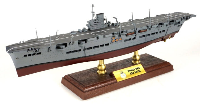 BATTLESHIP HMS CARRIER ARK ROYAL 500 x 180 x 170 mm grå/rød 1:700