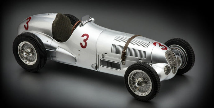 Mercedes Benz W125 #3 VON BRAUCHITSCH GP DONINGTON 1937 Limited Edition sølv 1:18