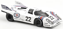 Indlæs billede til gallerivisning PORSCHE 917K 4.9L TEAM MARTINI RACING N 22 WINNER 24h LE MANS 1971 HELMUT MARKO - GIJS VAN LENNEP WHITE 1:18