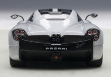 Indlæs billede til gallerivisning PAGANI HUAYRA METALLIC SILVER 2012 1:43