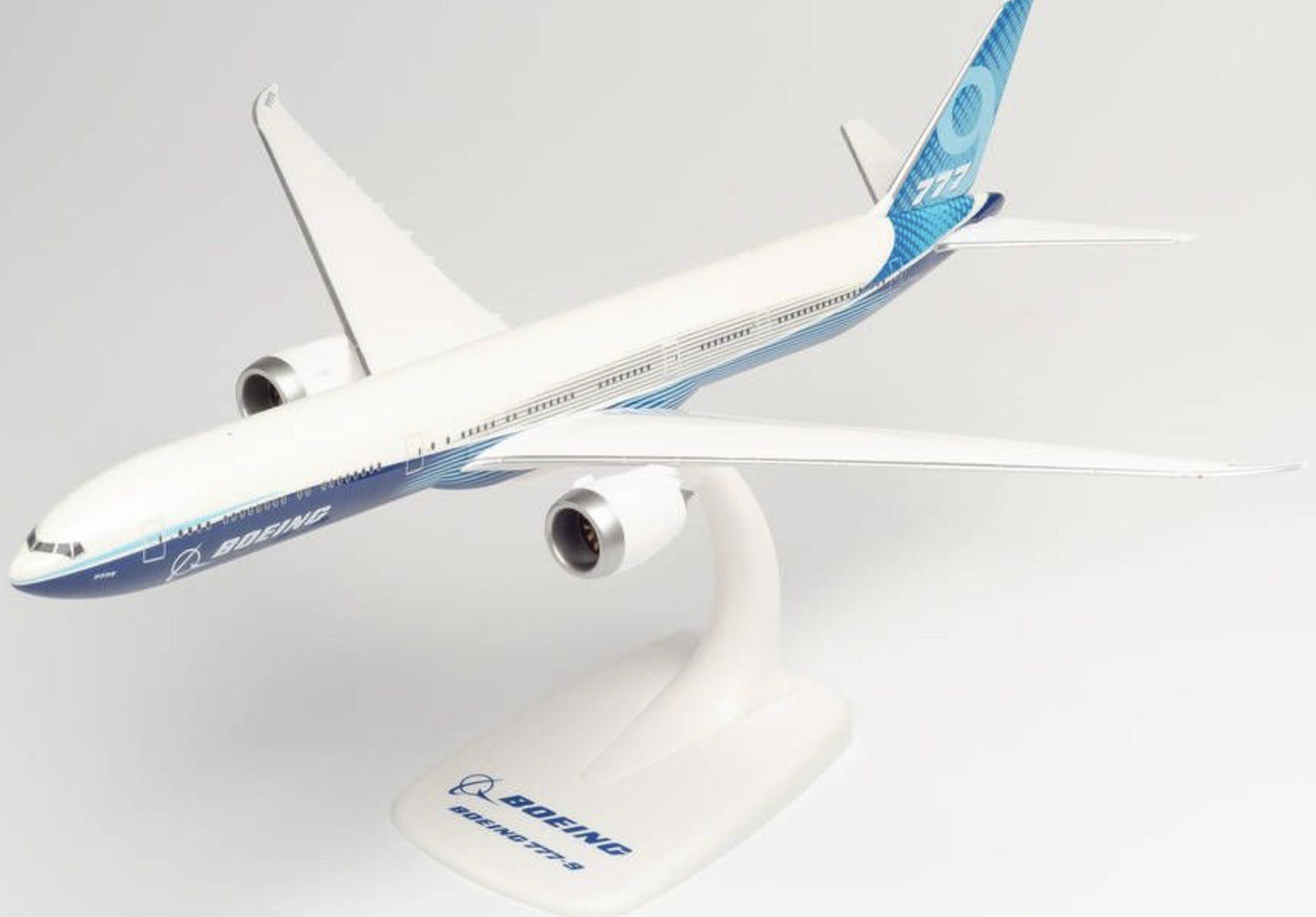 Boeing 777-9 Boeing hvid/blå 1:250