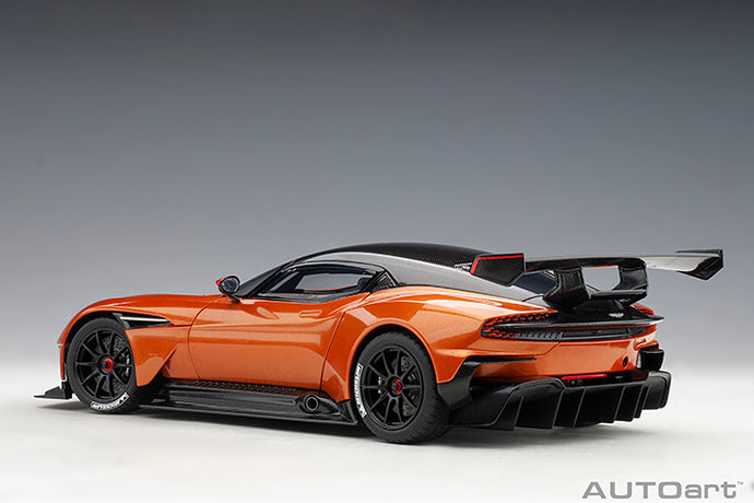 Aston Martin Vulcan, madagascar orange 1:18