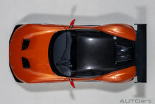 Indlæs billede til gallerivisning Aston Martin Vulcan, madagascar orange 1:18