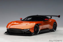 Indlæs billede til gallerivisning Aston Martin Vulcan, madagascar orange 1:18
