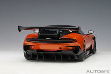 Indlæs billede til gallerivisning Aston Martin Vulcan, madagascar orange 1:18