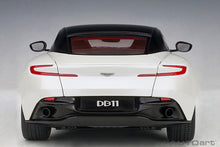 Indlæs billede til gallerivisning Aston Martin DB11, morning frost white 1:18