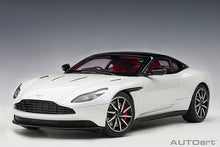 Indlæs billede til gallerivisning Aston Martin DB11, morning frost white 1:18