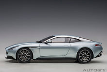 Indlæs billede til gallerivisning Aston Martin DB11, skyfall silver 1:18