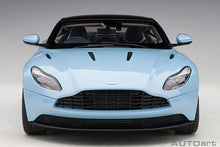 Indlæs billede til gallerivisning Aston Martin DB11, frosted glass blue 1:18