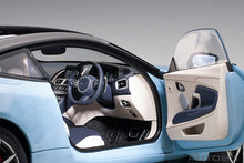 Indlæs billede til gallerivisning Aston Martin DB11, frosted glass blue 1:18