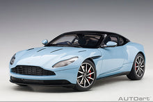 Indlæs billede til gallerivisning Aston Martin DB11, frosted glass blue 1:18