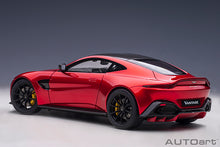 Indlæs billede til gallerivisning ASTON MARTIN VANTAGE 2019 HYPER RED CARBON BLACK ROOF 1:18