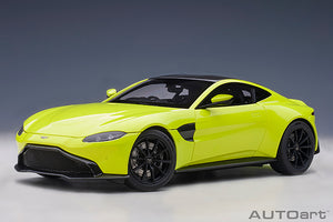 ASTON MARTIN VANTAGE 2019 LIME ESSENCE CARBON BLACK 1:18