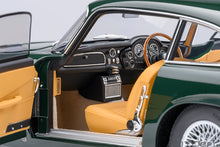 Indlæs billede til gallerivisning 1/18 Aston Martin DB5, british racing green 1:18