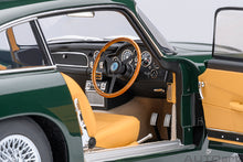 Indlæs billede til gallerivisning 1/18 Aston Martin DB5, british racing green 1:18