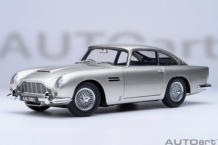 1/18 Aston Martin DB5, silver metallic 1:18