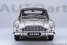 Indlæs billede til gallerivisning ASTON MARTIN DB5 1964 BIRCH SILVER 1:18