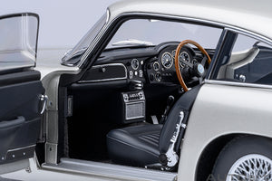 1/18 Aston Martin DB5, silver metallic 1:18