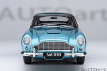 Indlæs billede til gallerivisning 1/18 Aston Martin DB5, caribbean pearl 1:18
