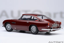 Indlæs billede til gallerivisning 1/18 Aston Martin DB5, dubonnet rosso 1:18