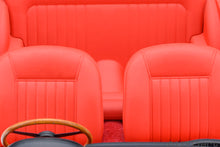 Indlæs billede til gallerivisning 1/18 Aston Martin DB5, dubonnet rosso 1:18