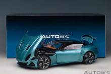 Indlæs billede til gallerivisning 1/18 Aston Martin DBS Superleggera, caribbean blue pearl 1:18