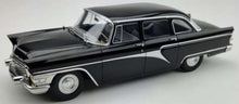 Indlæs billede til gallerivisning GAZ 13 SEAGULL 1959 BLACK 1:18