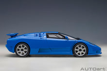 Indlæs billede til gallerivisning 1/18 Bugatti EB110 SS, racing blue 1:18