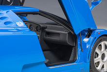 Indlæs billede til gallerivisning 1/18 Bugatti EB110 SS, racing blue 1:18