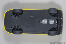 Indlæs billede til gallerivisning 1/18 Bugatti EB110 SS, yellow 1:18