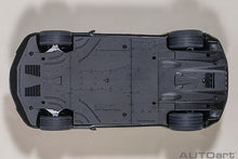 Indlæs billede til gallerivisning 1/18 Bugatti Chiron Sport, Nocturne black 1:18