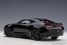Indlæs billede til gallerivisning 2017 Chevrolet Camaro ZL1, black 1:18